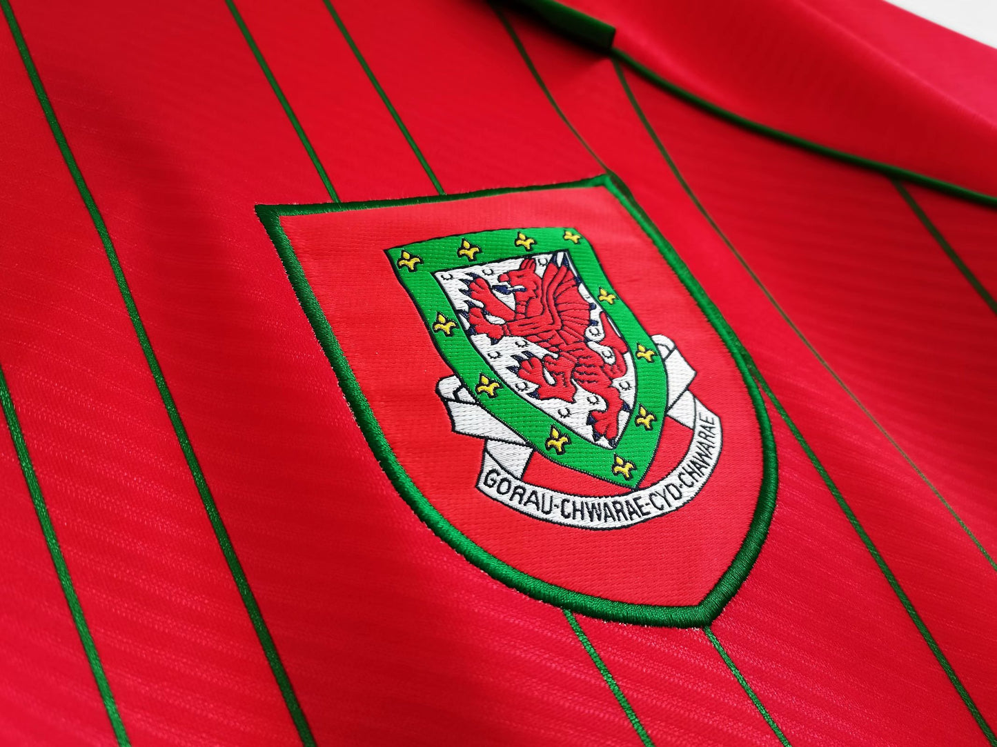 Retro Wales 1994/1996 Home Football Jersey