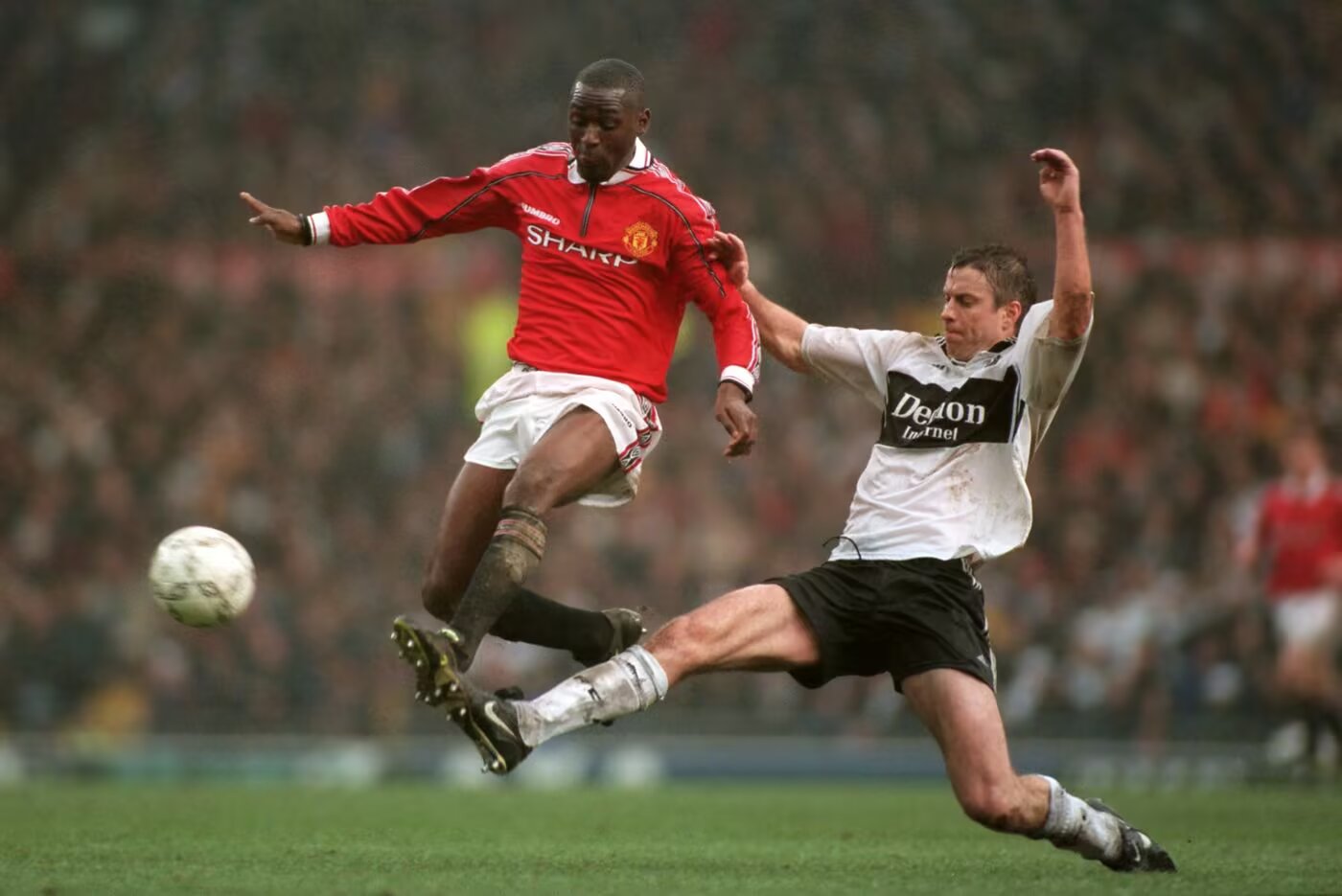Retro Fulham 1998/1999 Home Fan Version Football Jersey