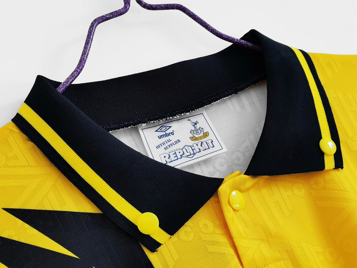 Retro Tottenham Hotspur 1992/1994 Away Football Jersey