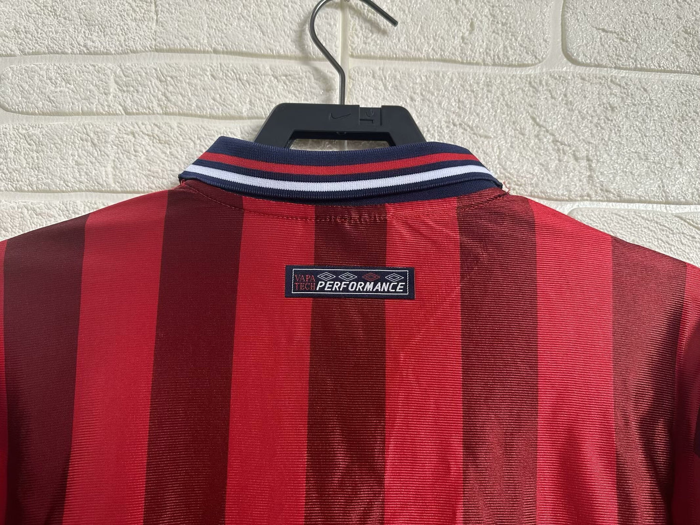 Retro England 1998 Away Football Jersey