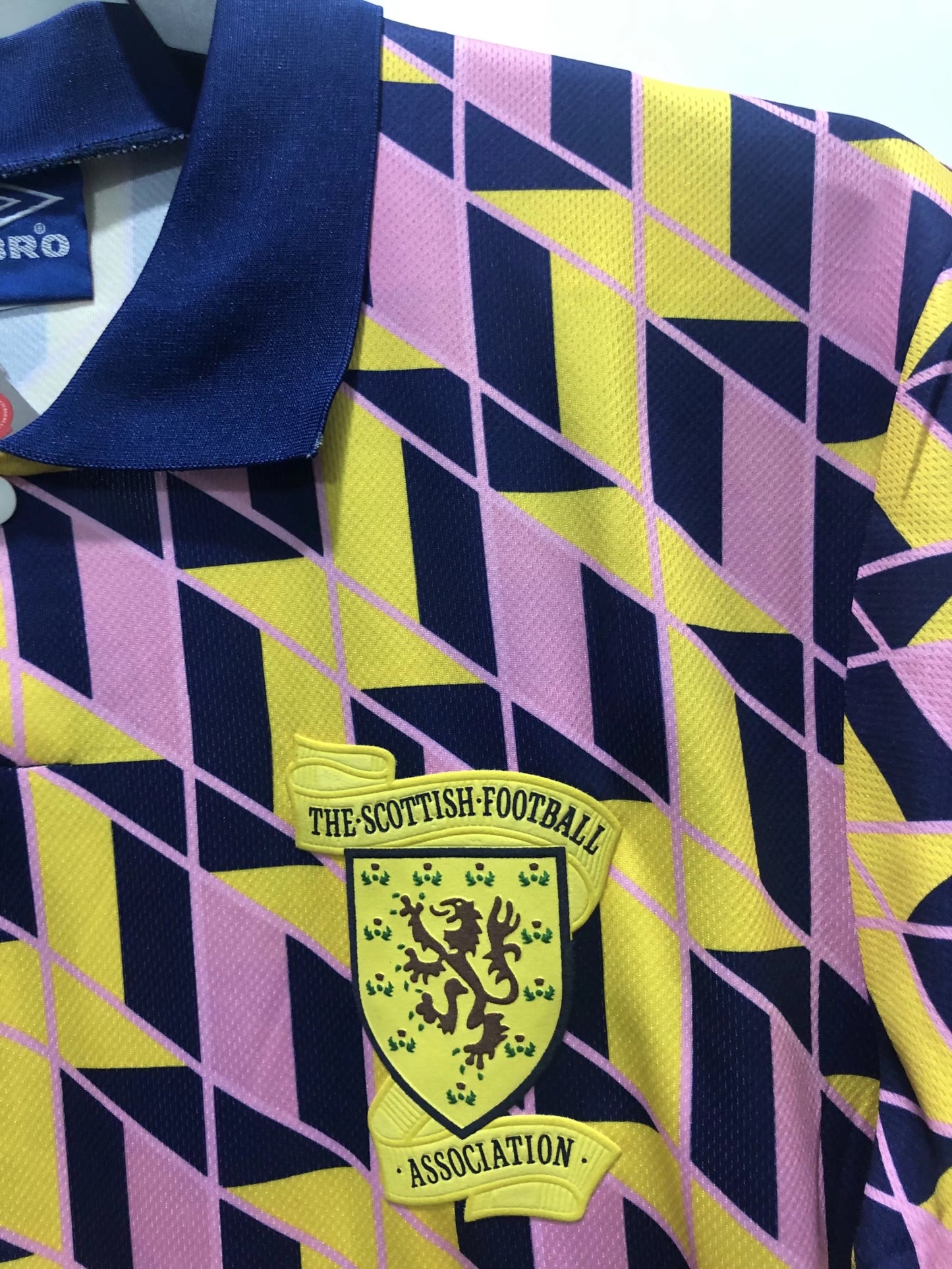 Retro England 1988 Away Football Jersey