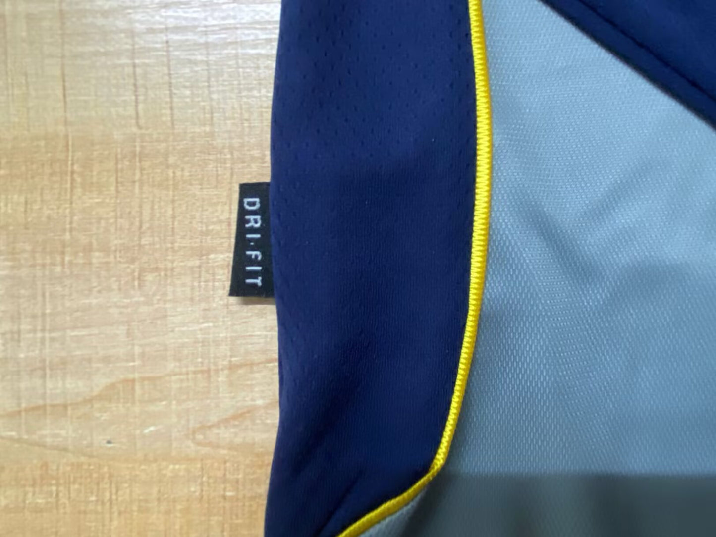 Retro America 2001/2002 Third Away Football Jersey