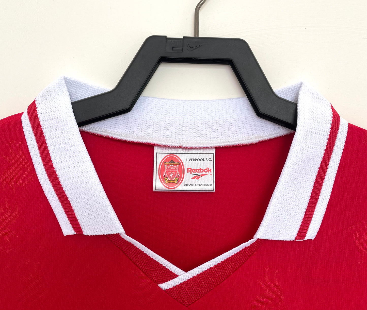 Retro Liverpool 1996/1997 Home Football Jersey