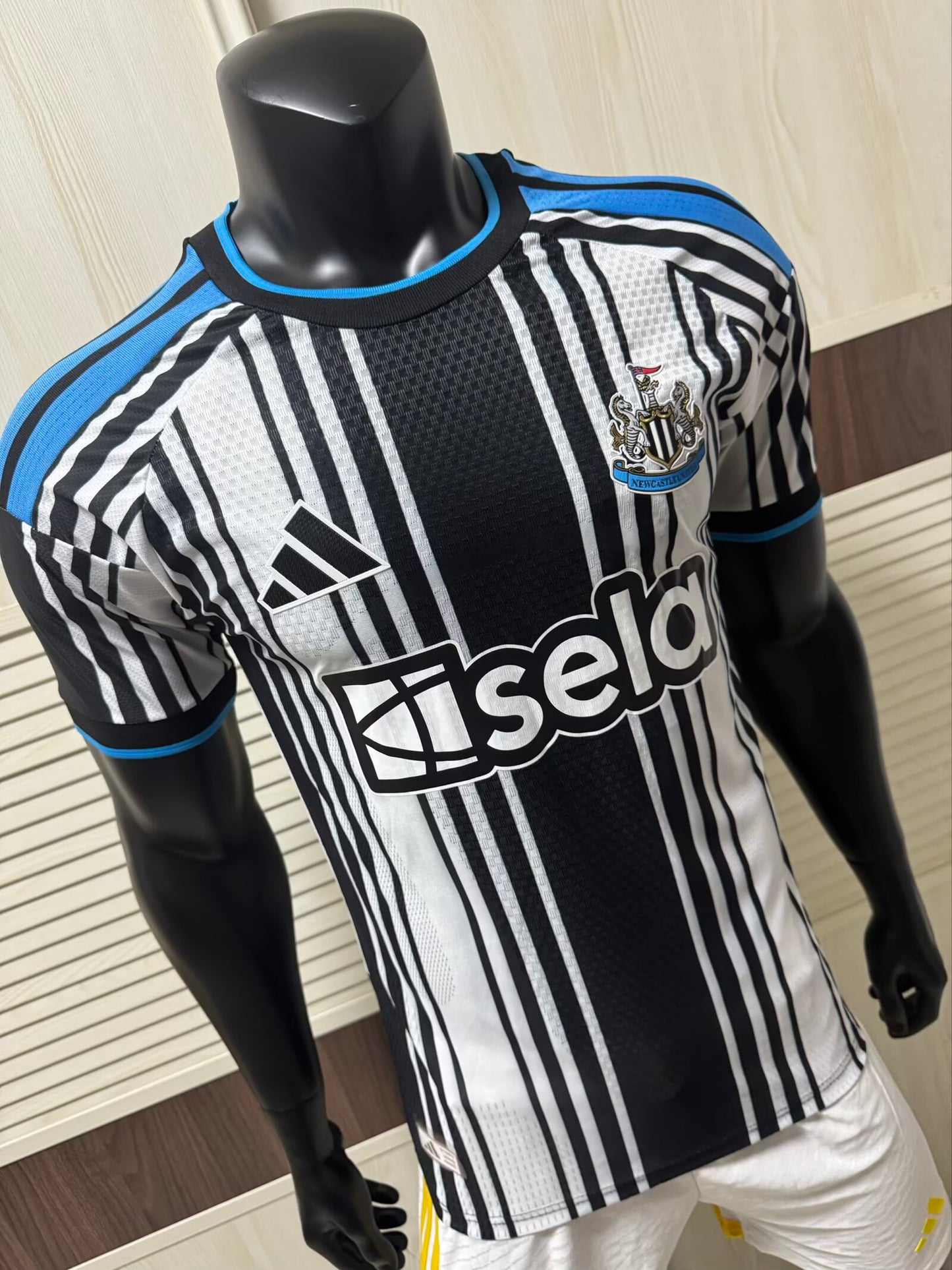 Newcastle Home Player Jersey 2026-2027