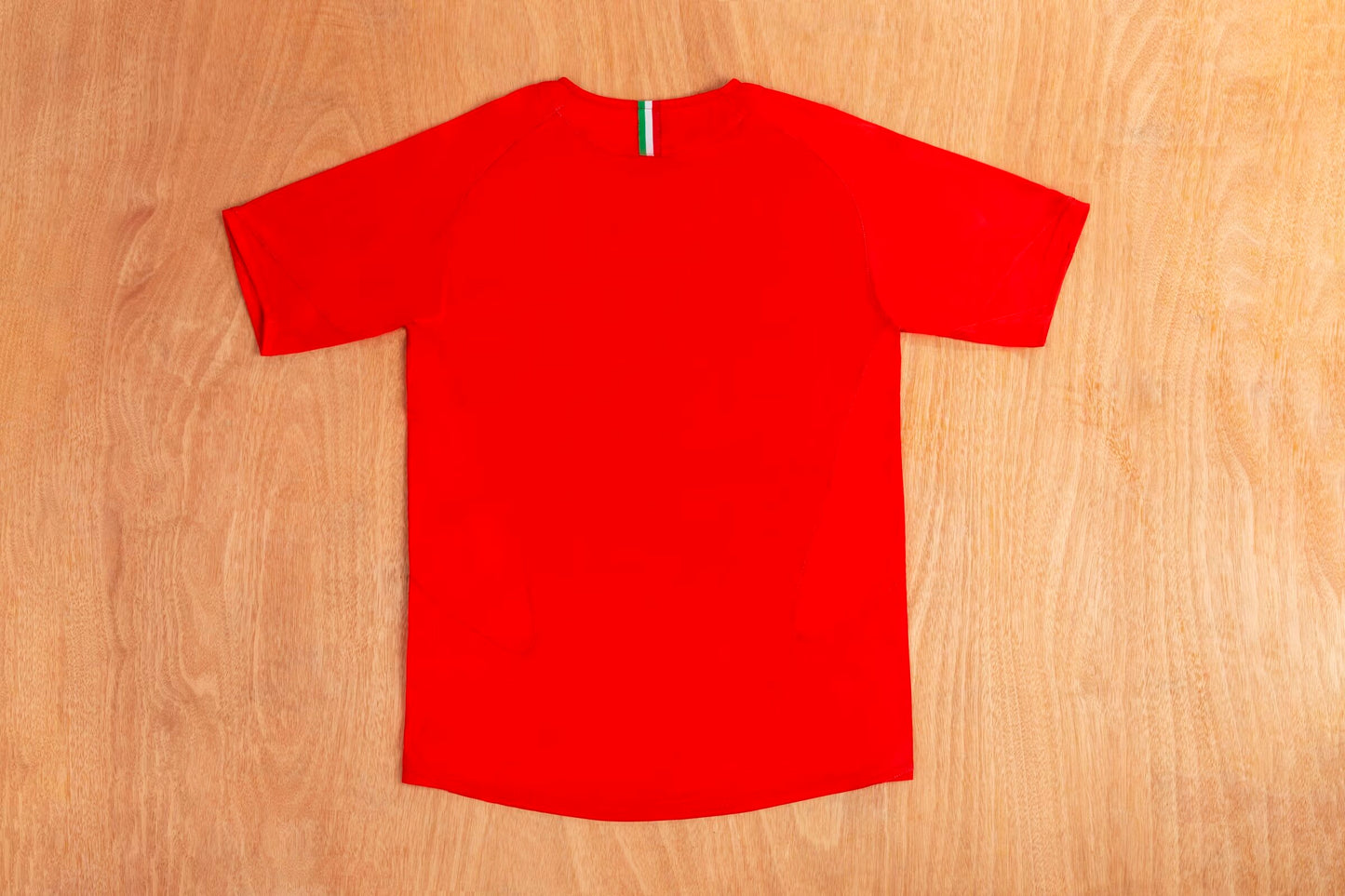 Retro Juventus 2005/2006 Away Football Jersey