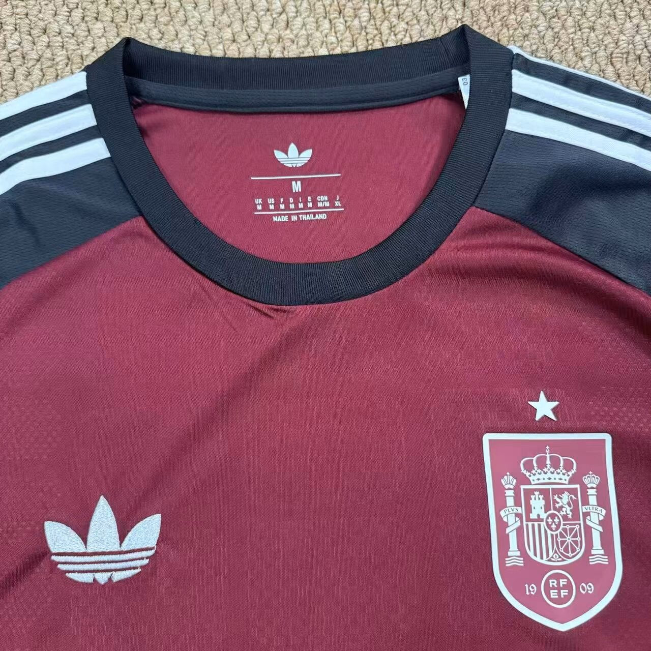 Spain 2026/2027 Goalkeeper Fan Version Football Jersey